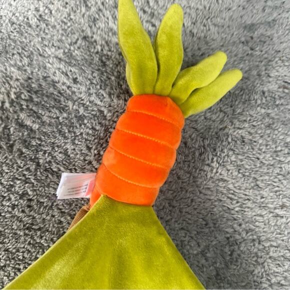 RARE Jellycat Vivacious Carrot Vegetable Lovey Plush Soother Security Blanket - Picture 9 of 9